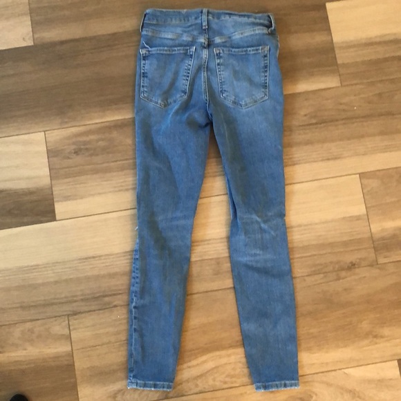 Free People Busted Knee Medium Wash High Rise Distressed Skinny Jean - Picture 7 of 7